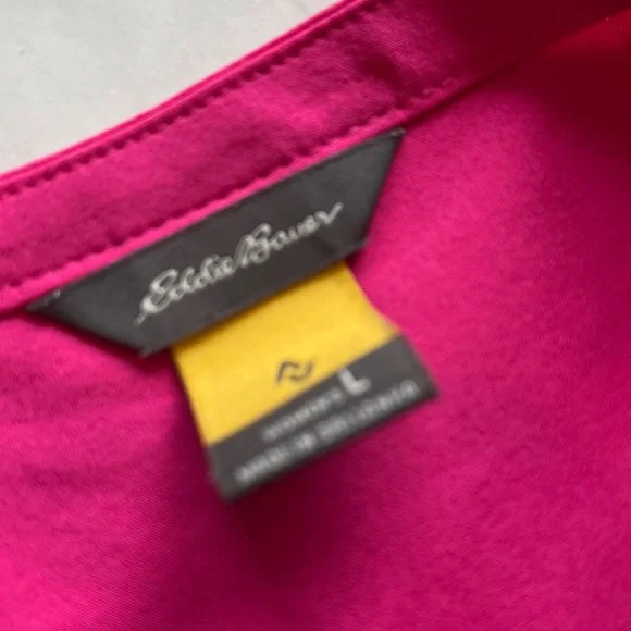 Eddie Bauer VNeck Sleeveless Top. Large - Picture 5 of 6